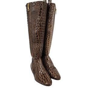 BCBGMAXAZRIA Women's Pull On Brown Leather Crocodile Texture‎ Boots size 6.5